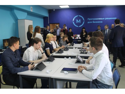 В Белгородском индустриальном колледже открылись мастерские информационных технологий